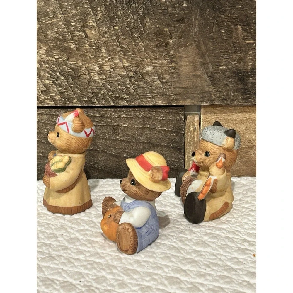 Homco Thanksgiving Bear Lot Of 3‎ Porcelain Figurines Turkey Hunter Corn Fish